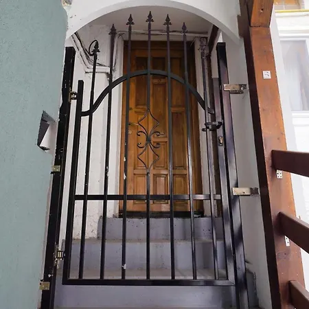 Intimo Oldtown Romantic Daire Braşov