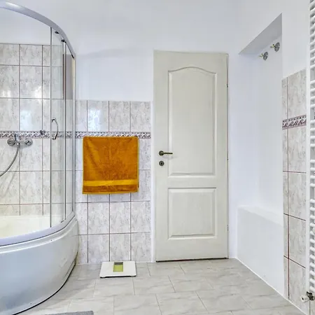 דירה Intimo Oldtown Romantic בראשוב