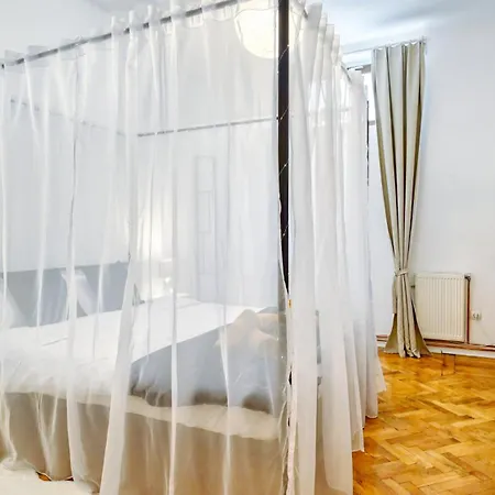 Intimo Oldtown Romantic Brasov